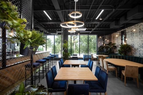 62 Bar & Restaurant